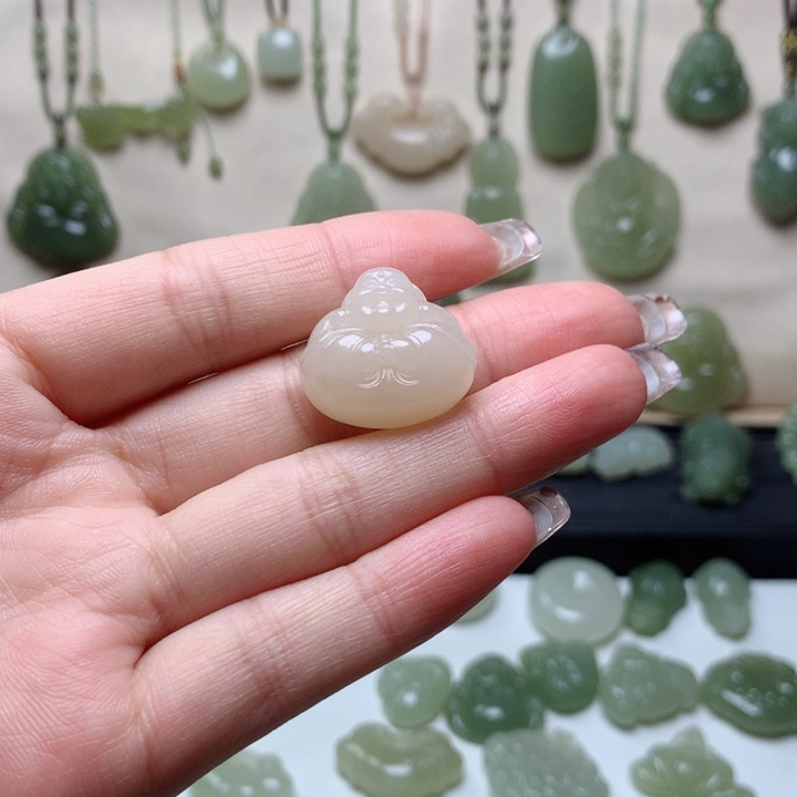 和田玉吊坠未镶嵌W****6
