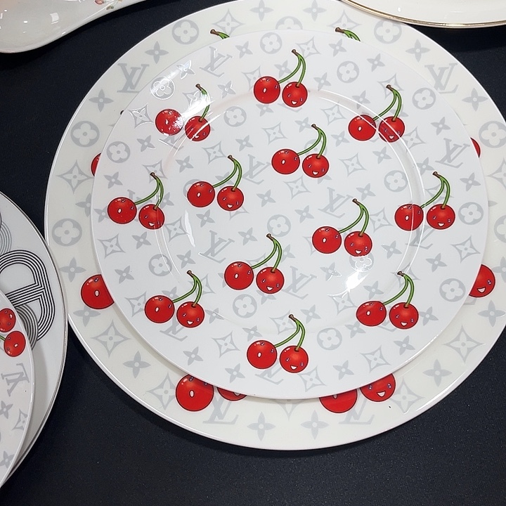 瓷片书斋里有个人