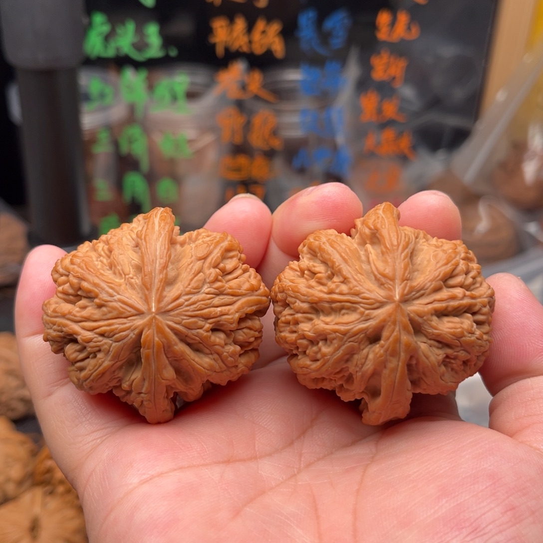 吊坠文玩核桃球筋