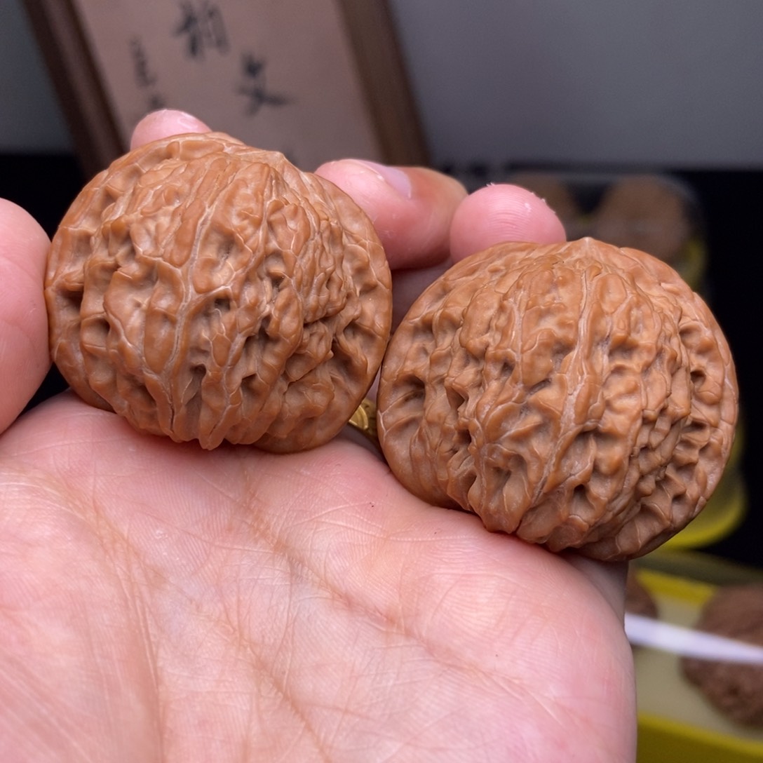 文玩核桃吊坠全品41➕尺磨盘红皮山地5501
