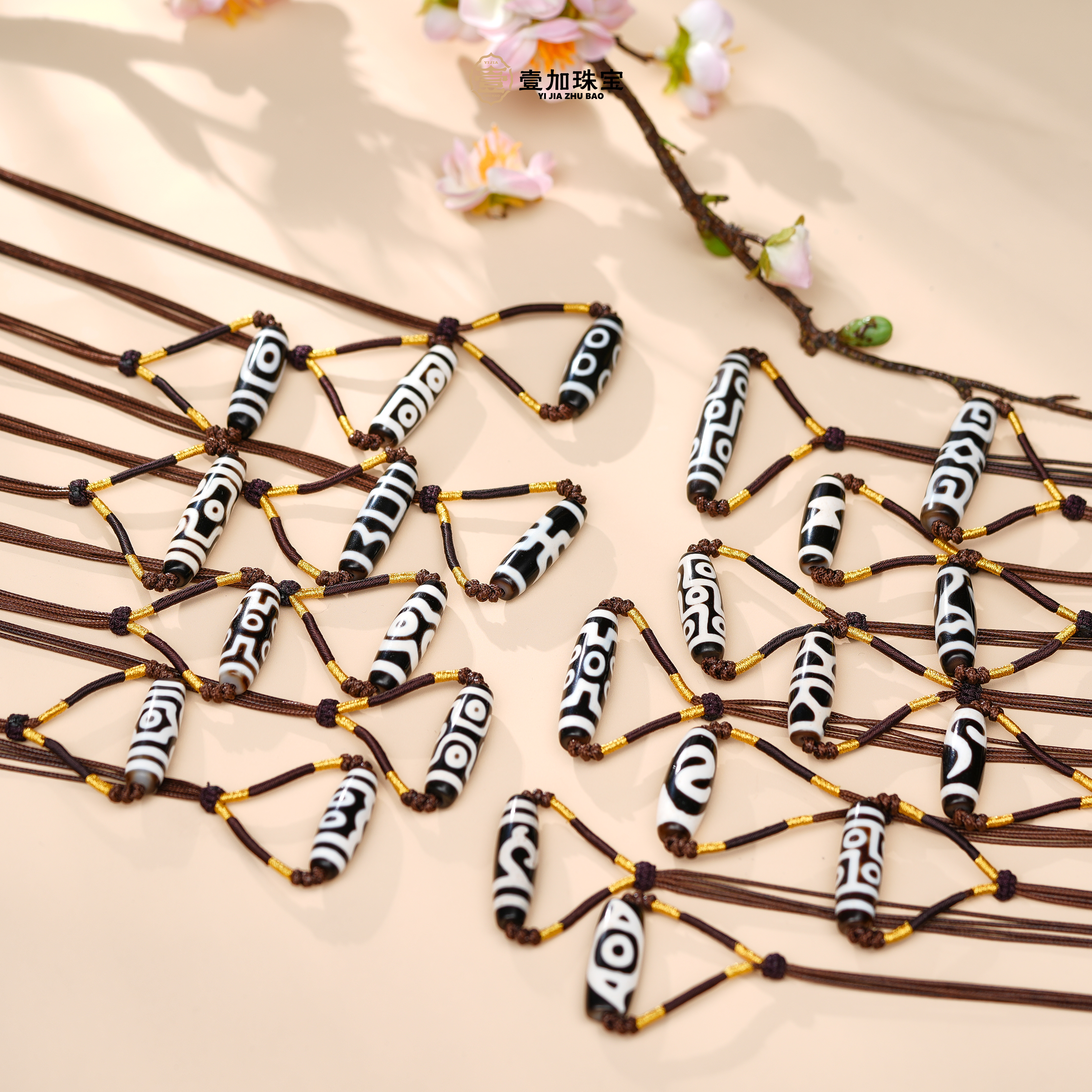 壹加火火/行运纯手工珠黑白玛瑙锁骨链多样性发其一（奥利奥系列）