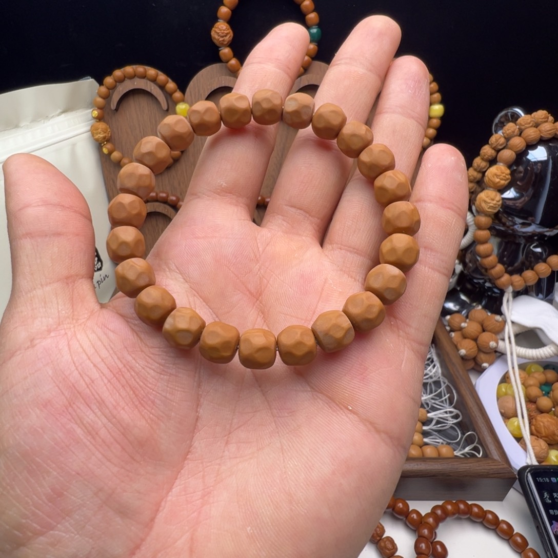 猴头核桃吊坠全品无相