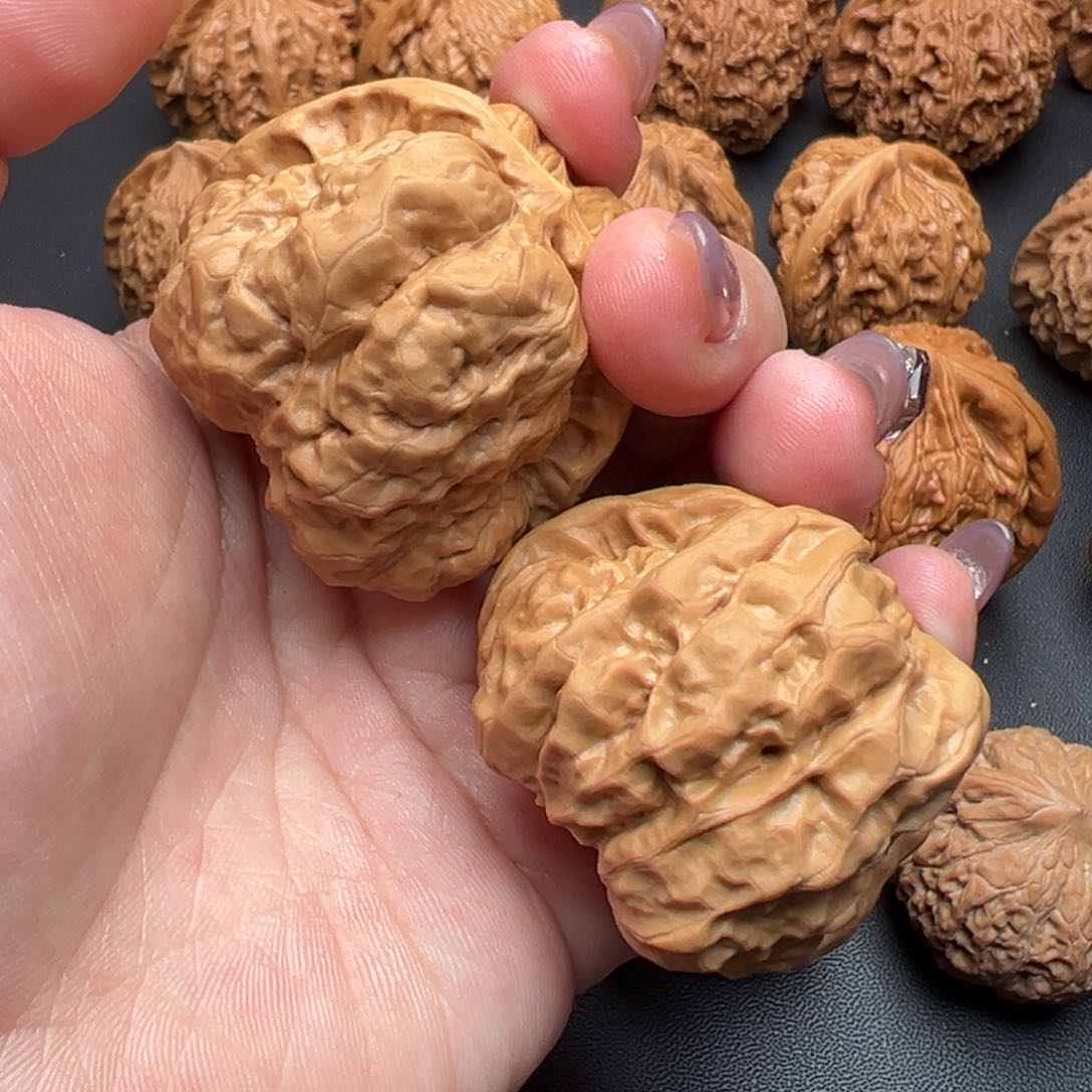 文玩核桃把件蛙蛙燕