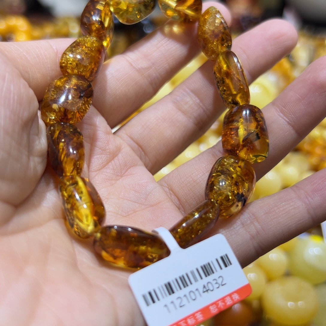 琥珀珠宝奇石未镶嵌