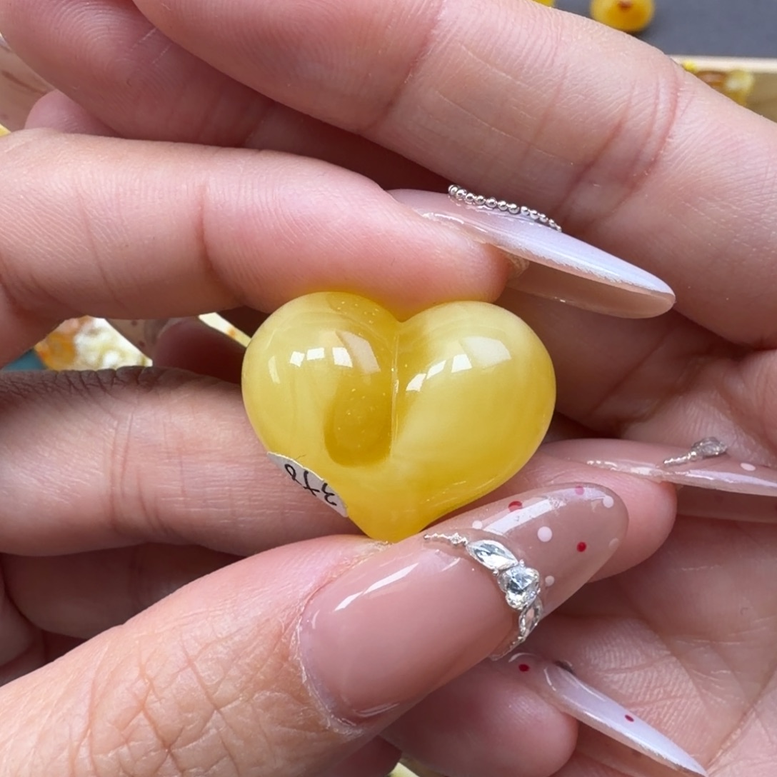 琥珀未镶嵌裸石蜜蜡