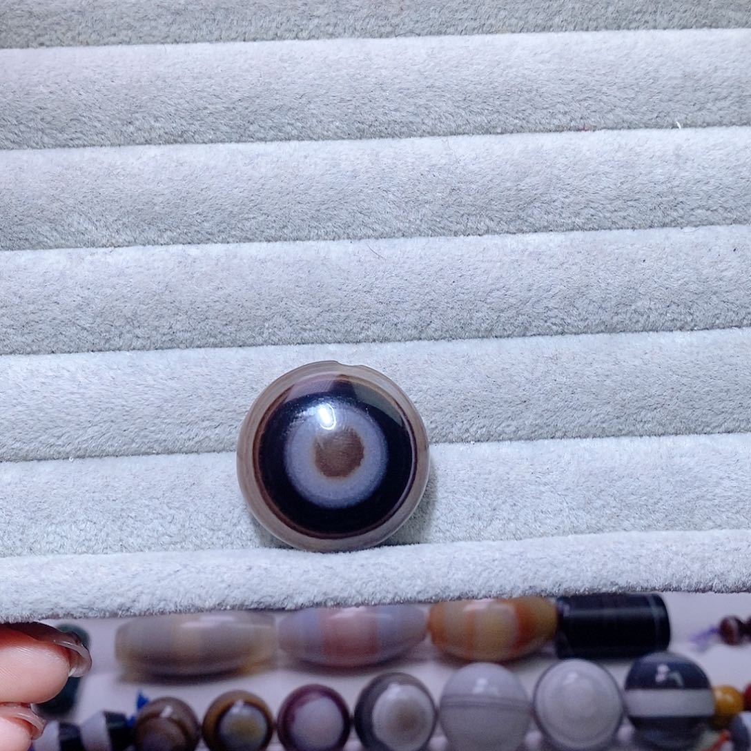 包***爱玛瑙/玉髓未镶嵌珠宝半成品