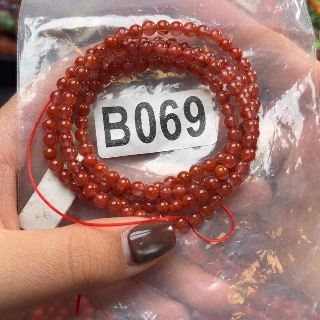 南红玛瑙未镶嵌珠宝奇石