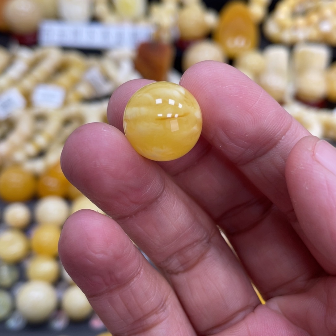 琥珀珠宝奇石未镶嵌15.2mm皮色