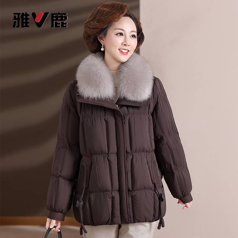 雅鹿甄选90%白鹅绒2026新款羽绒服狐狸毛领妈妈女装冬季时尚外套