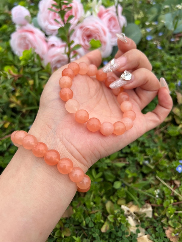 金丝玉桃花酿手串