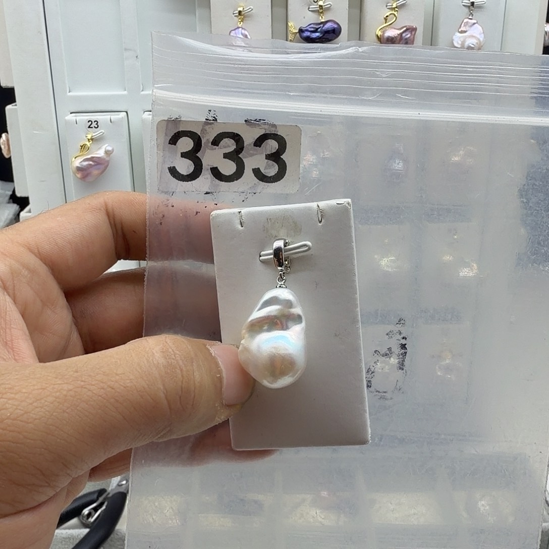 淡水珍珠颈饰合金