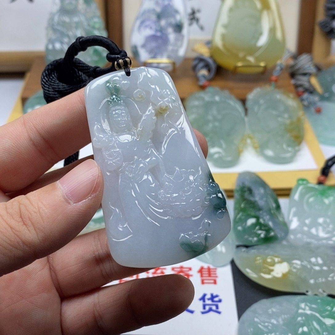 翡翠颈饰未镶嵌缅甸翡翠