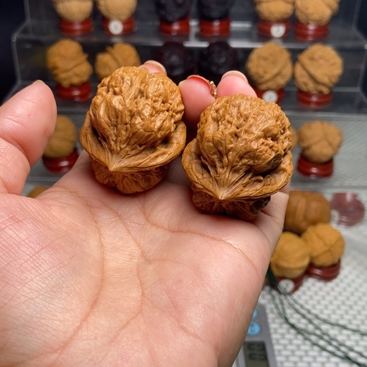 文玩核桃把件飞龙嘎达包45