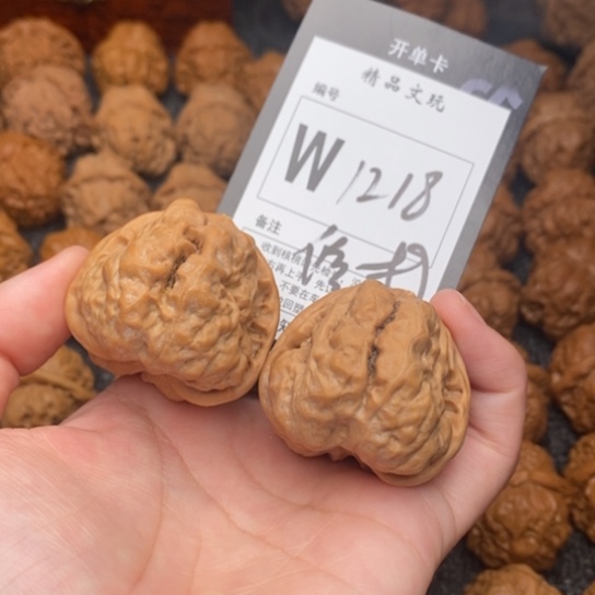吊坠桃核我是第一百39