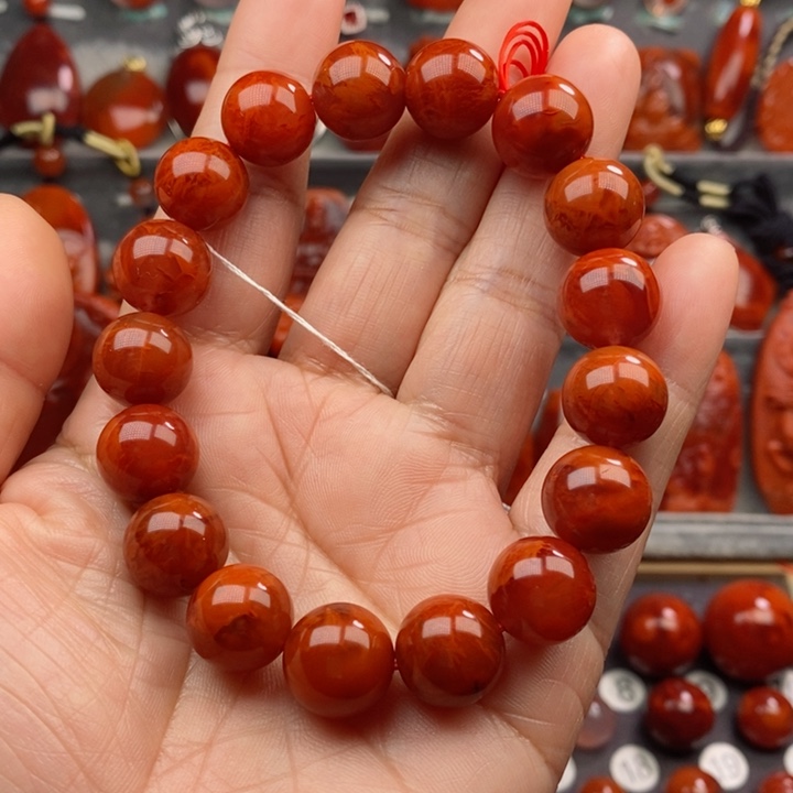 南红玛瑙手串未镶嵌泛***卷