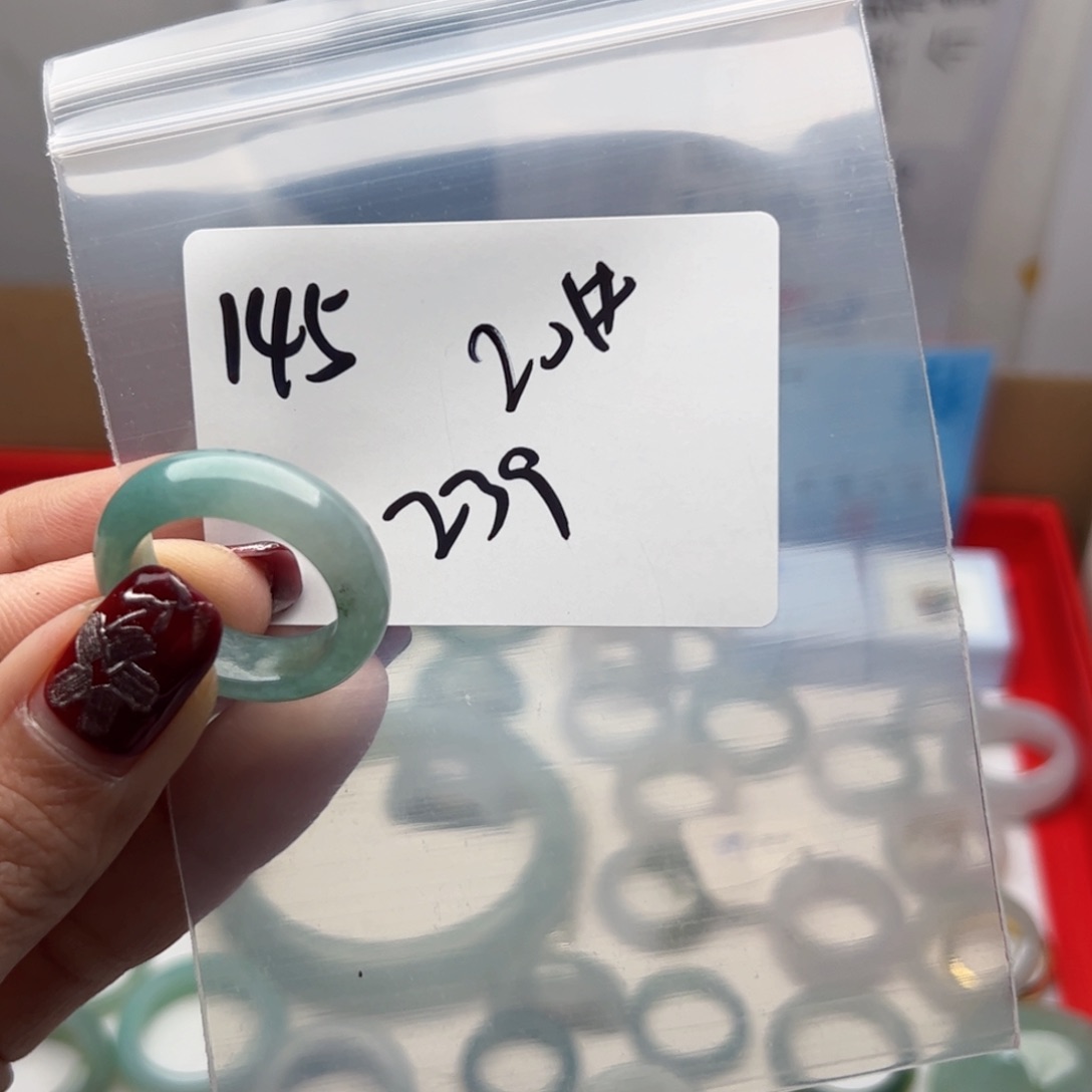 定制翡翠未镶嵌贪**姑闪