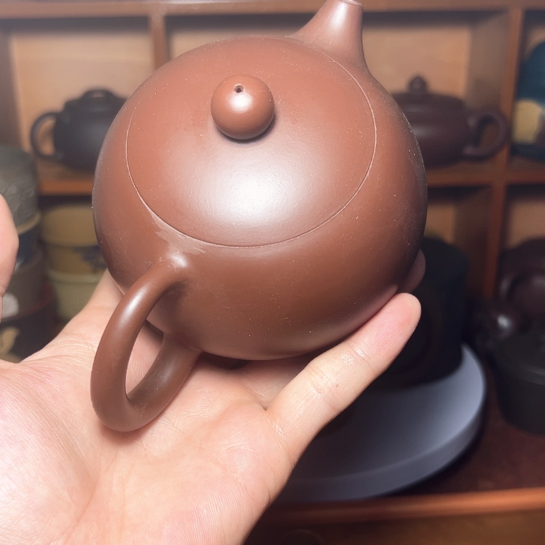 微瑕宜兴原矿紫砂壶手工制作3