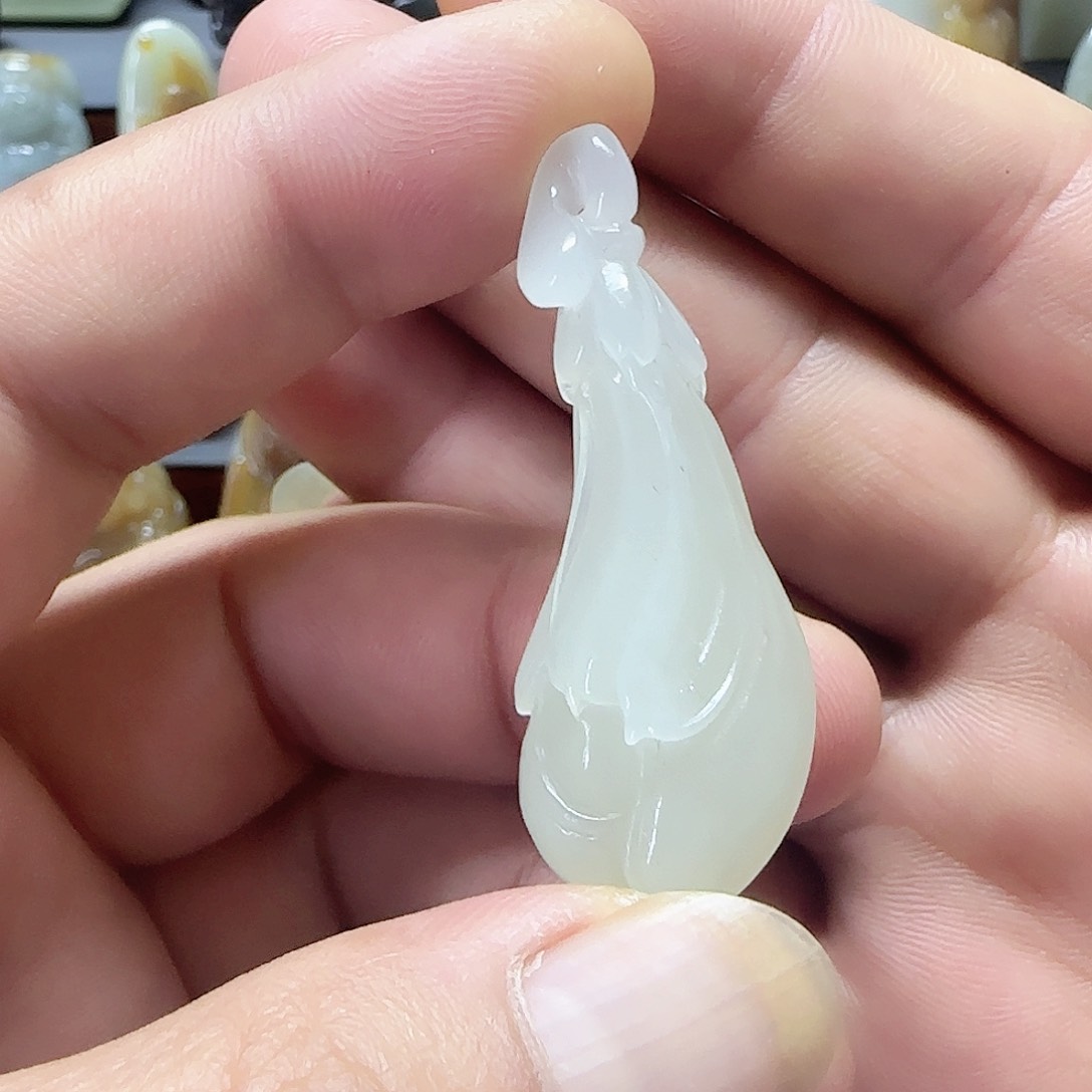 和田玉颈饰未镶嵌