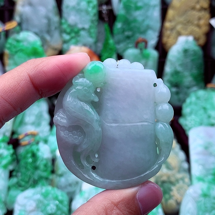 翡翠吊坠(不含链)未镶嵌