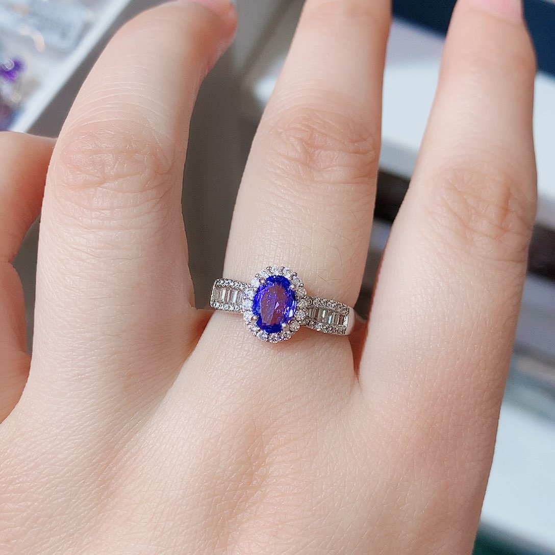 银S925镶嵌戒指坦桑石