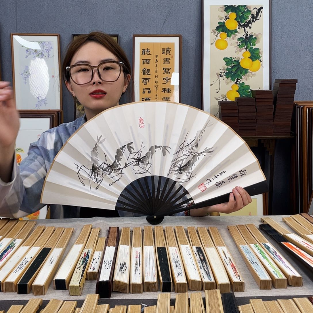 国画福利折扇带中玉扇骨（默认粘好发出）