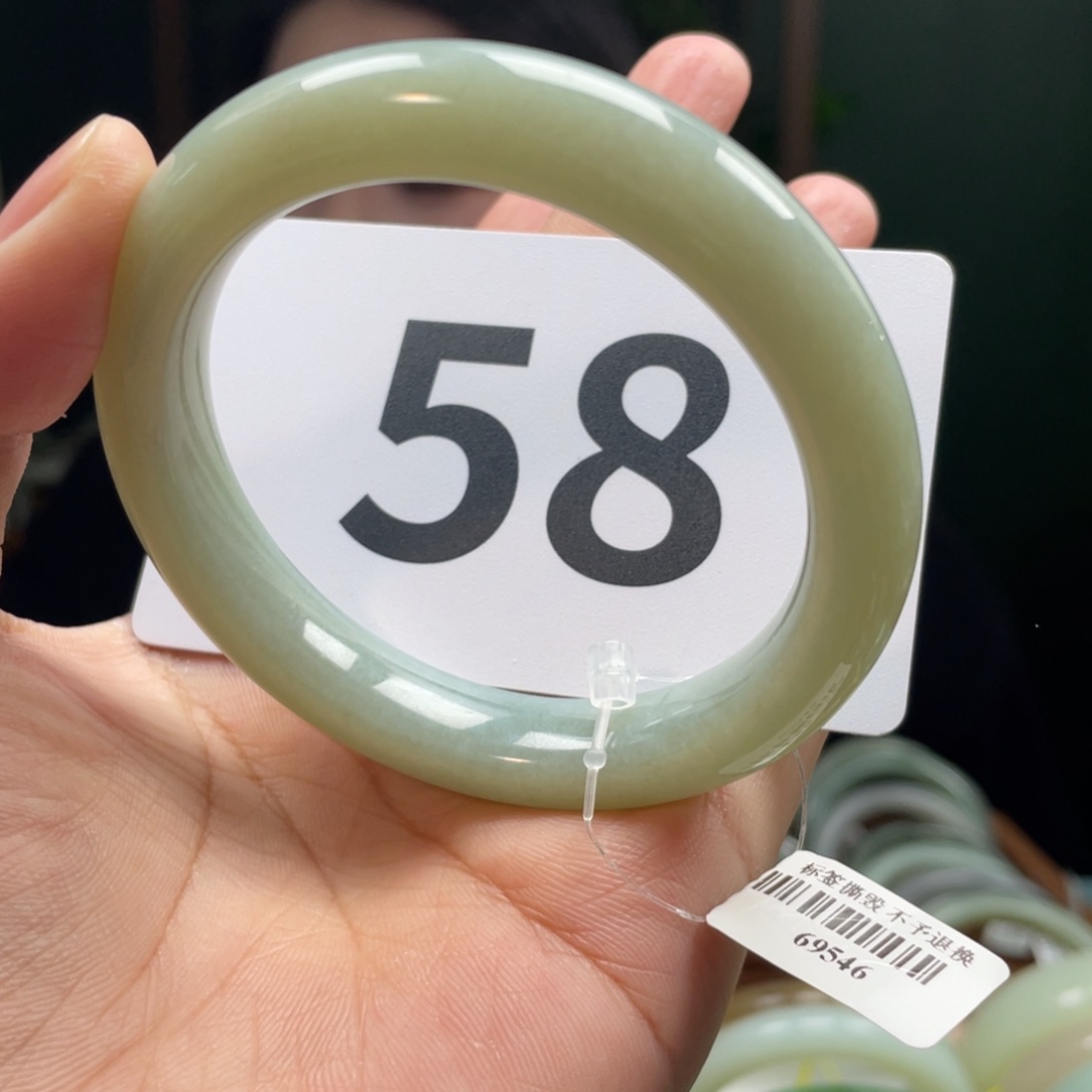 【闪购商品】和田玉手镯未镶嵌