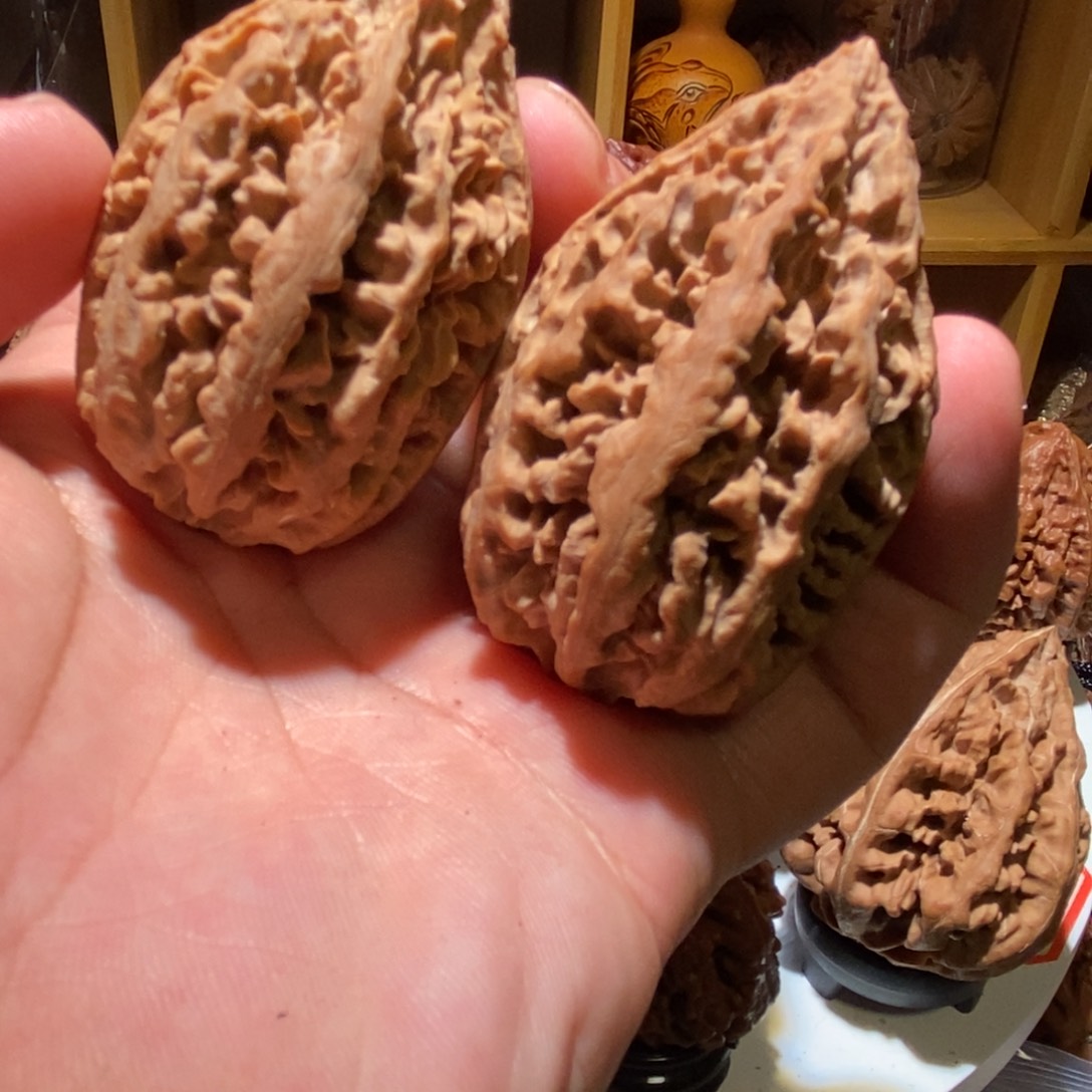 楸***谊吊坠文玩核桃盘龙塔王