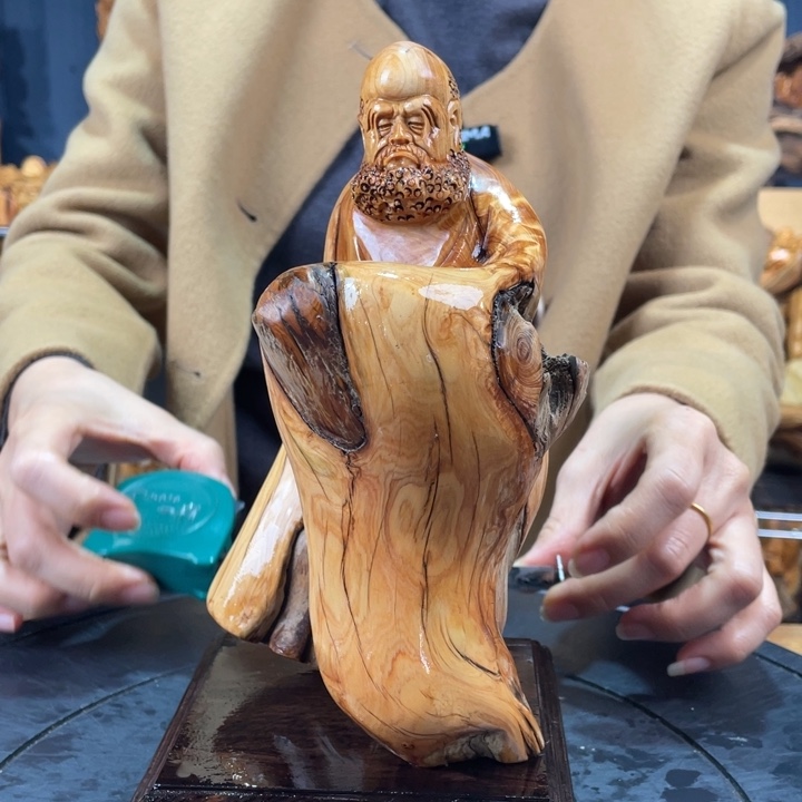 柏木（崖柏）随型摆件