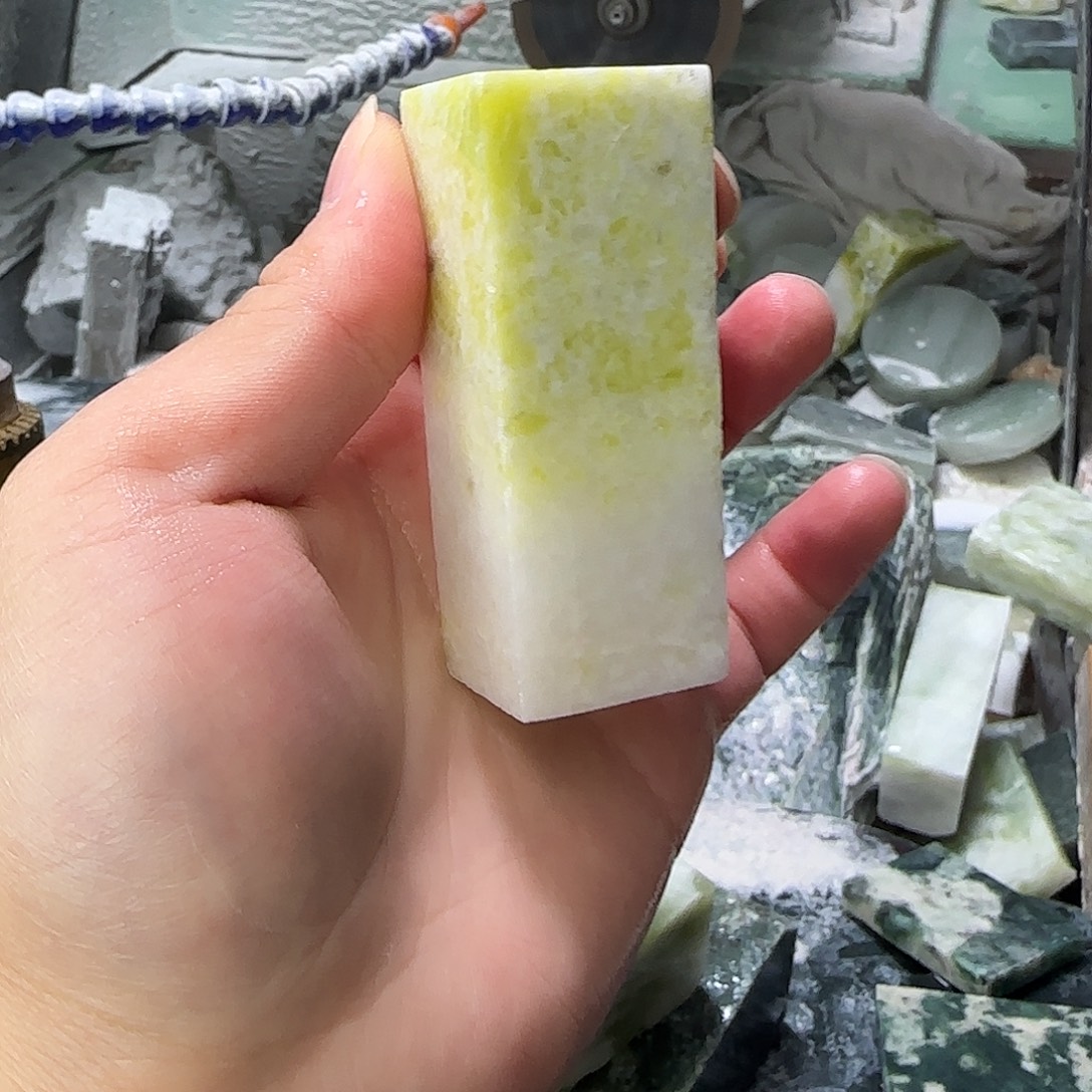 长石玉未镶嵌珠宝半成品