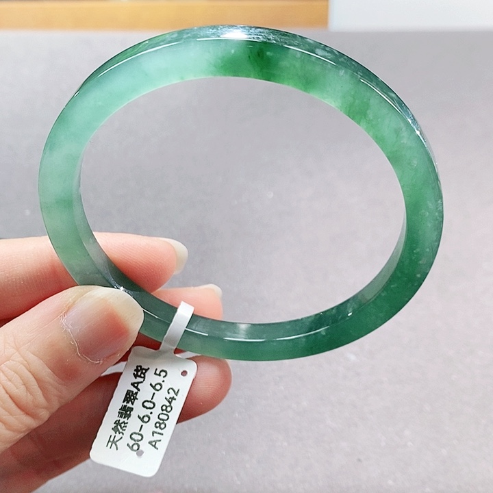 【闪购商品】翡翠手镯（圆镯）未镶嵌