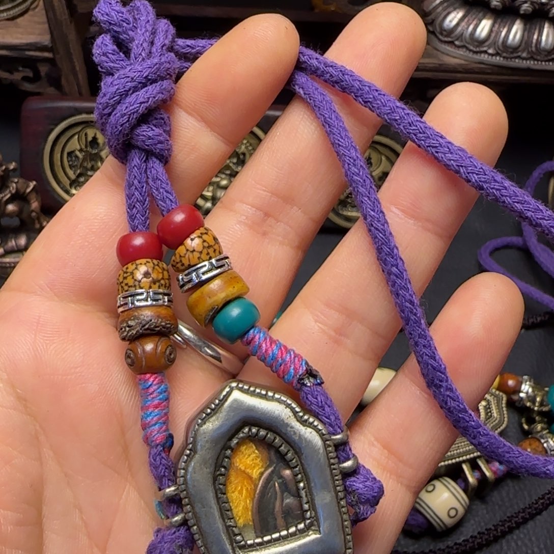 李***噻泥塑藏传牌子……藏传牌子