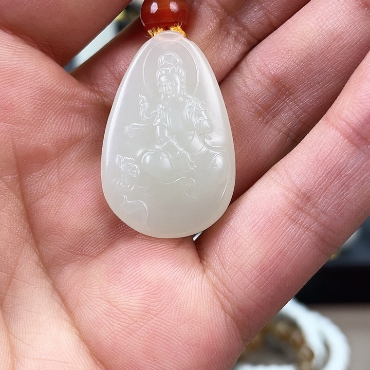 颈饰未镶嵌和田玉