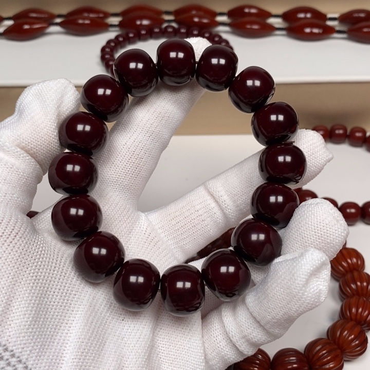 核桃把件日**辰猴头雕刻