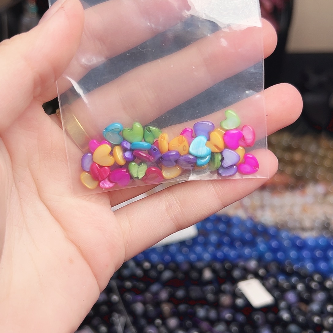 玛瑙/玉髓合金珠宝半成品x360 多彩爱心贝珠一条