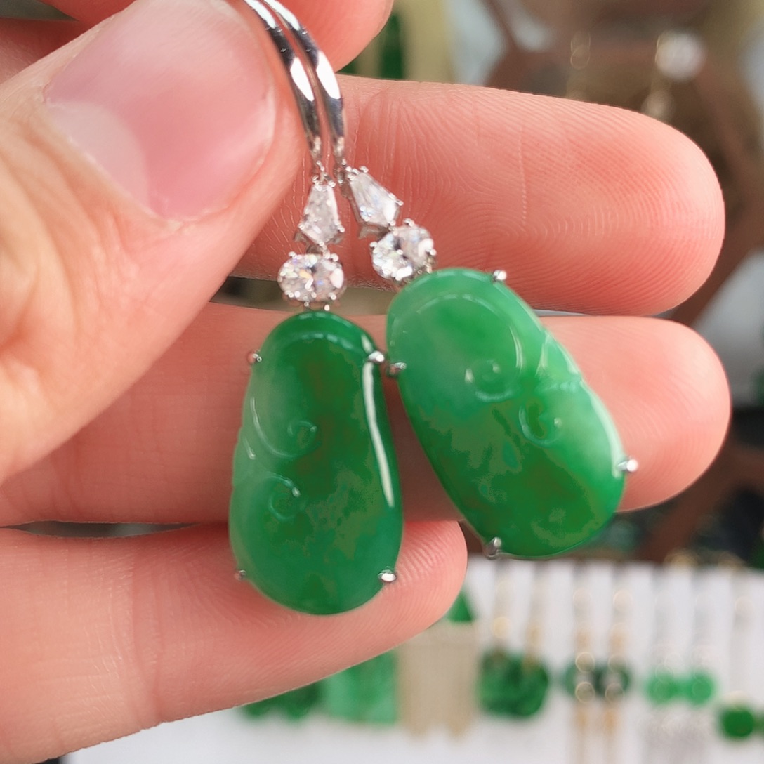 翡翠耳饰18K金镶嵌耳饰