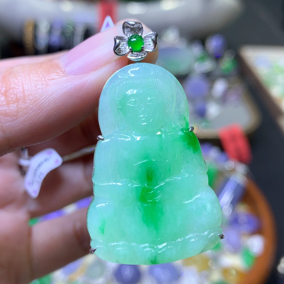 【闪购商品】翡翠颈饰18K金镶嵌翡翠吊坠项链