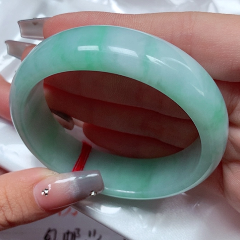 【闪购商品】翡翠手镯未镶嵌53圈贵妃