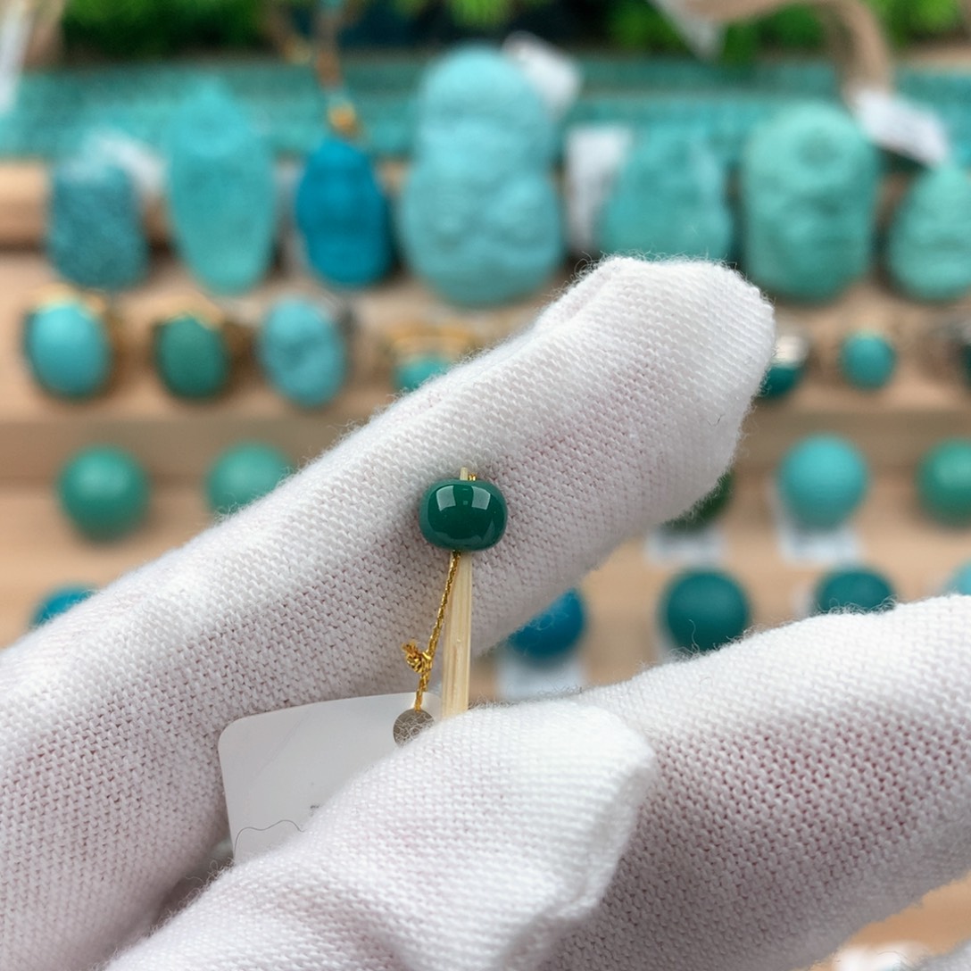 绿松石配饰未镶嵌5.7