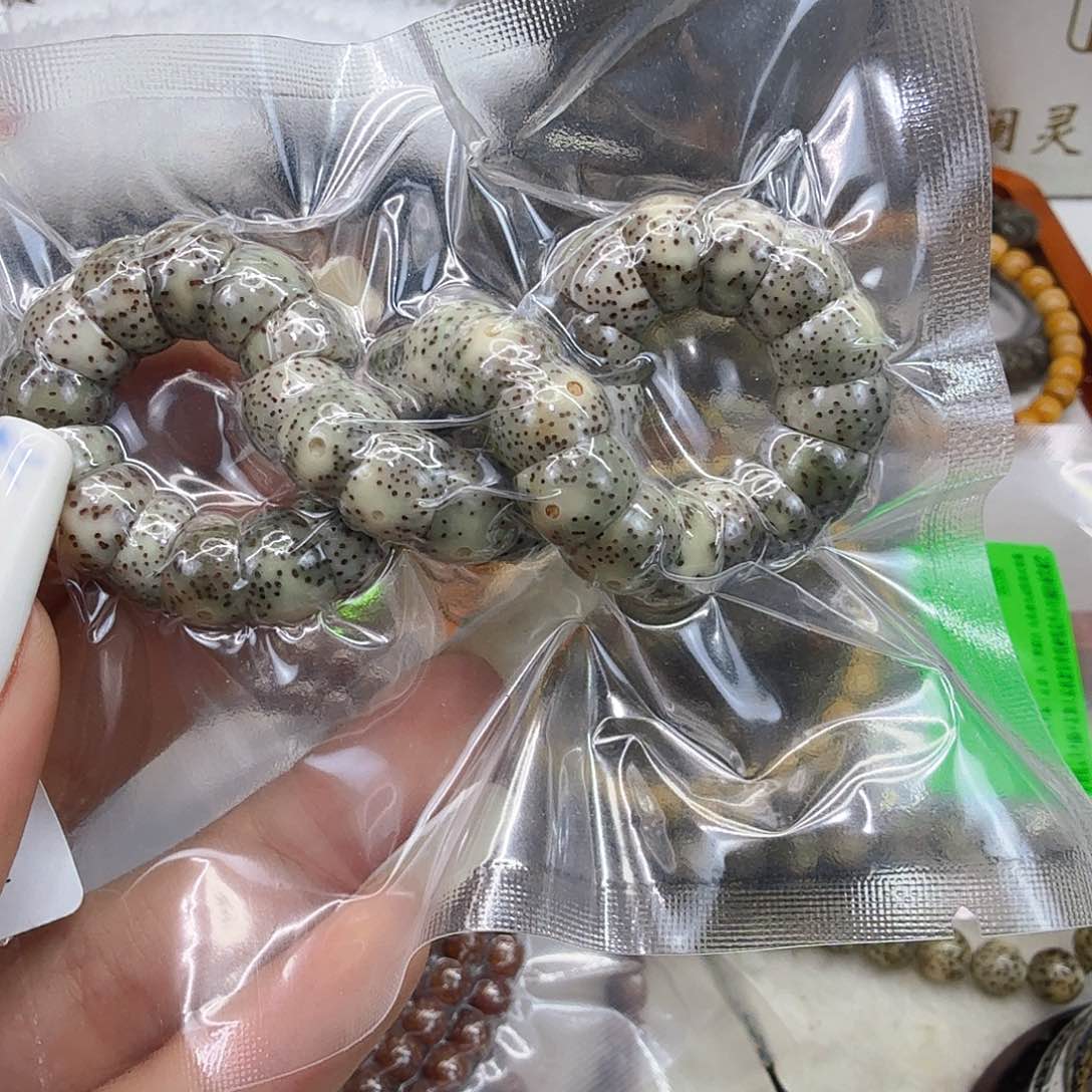 星月菩提手串62卓越星月菩提猪大肠10单圈