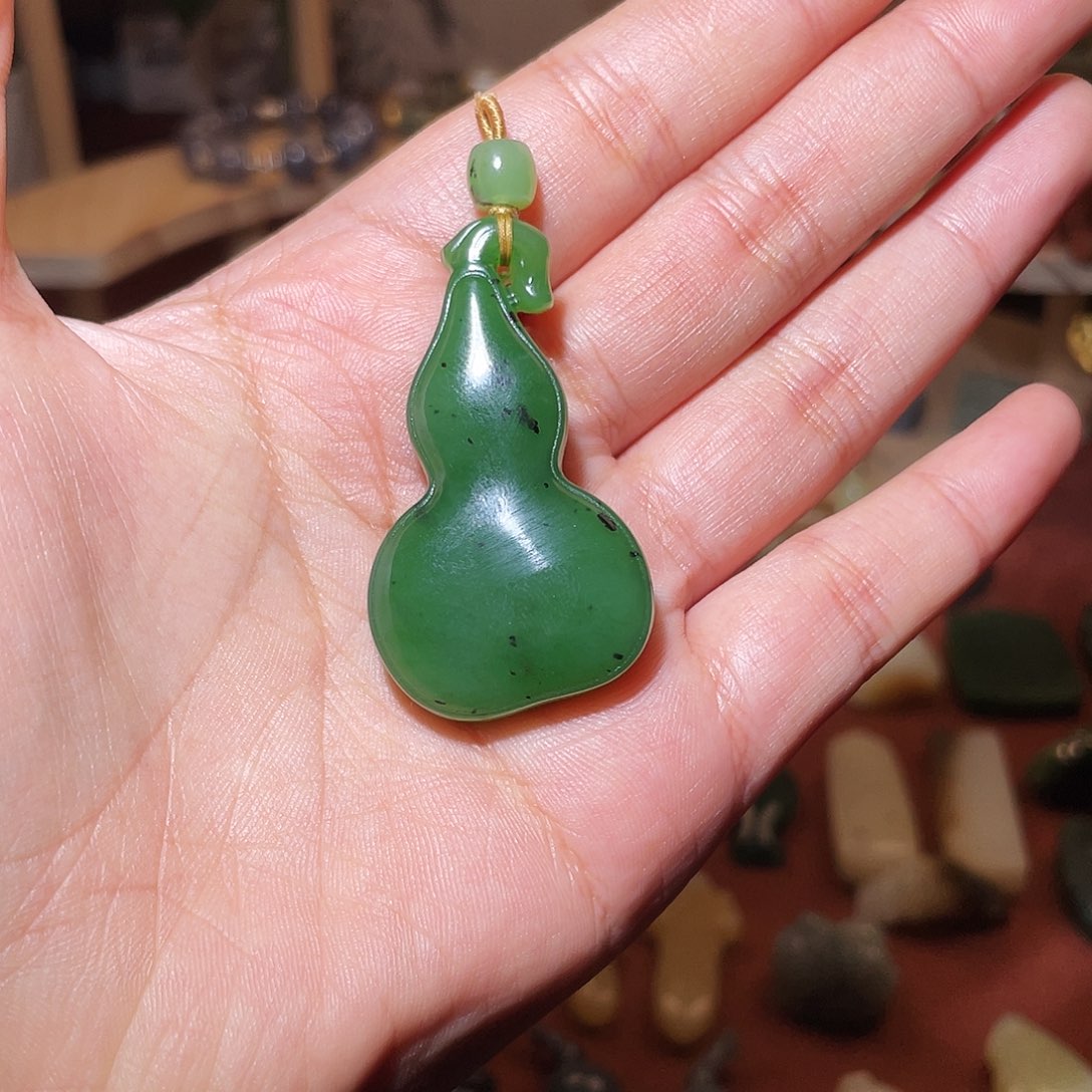 颈饰未镶嵌和田玉崔*