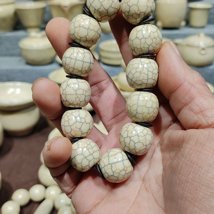 释***羽龚东华老师梅花墨纹作品