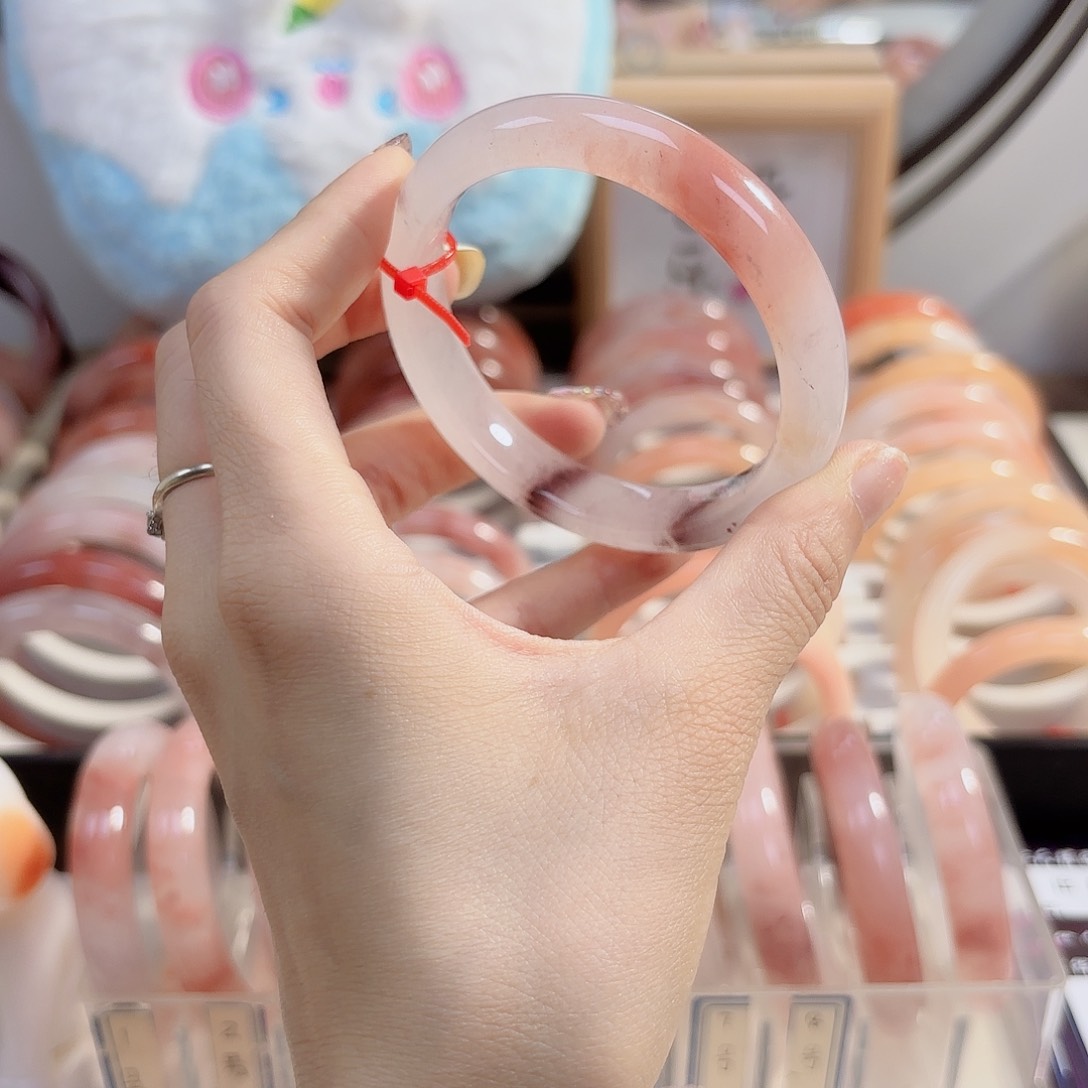 南***芙石英质玉（金丝玉）手镯未镶嵌