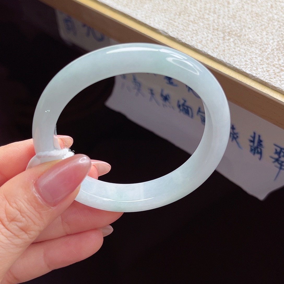 翡翠未镶嵌手镯手镯