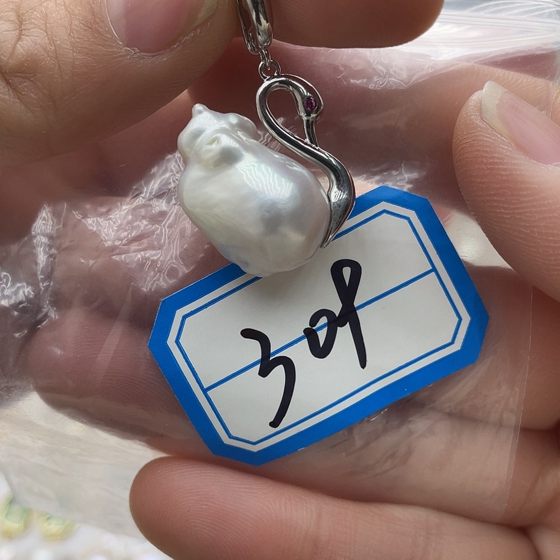 淡水珍珠颈饰未镶嵌