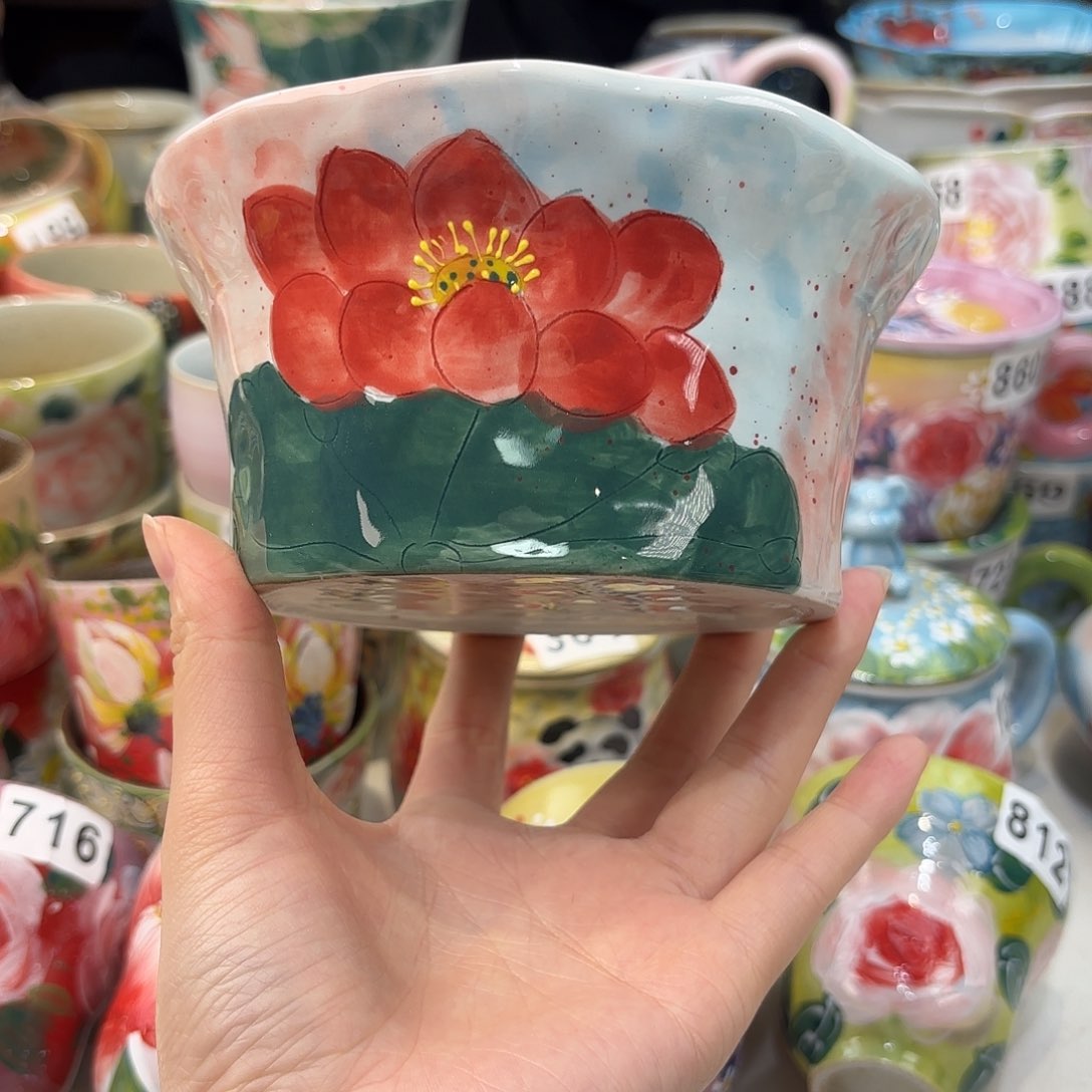 瓷片兔兔好可爱呀打