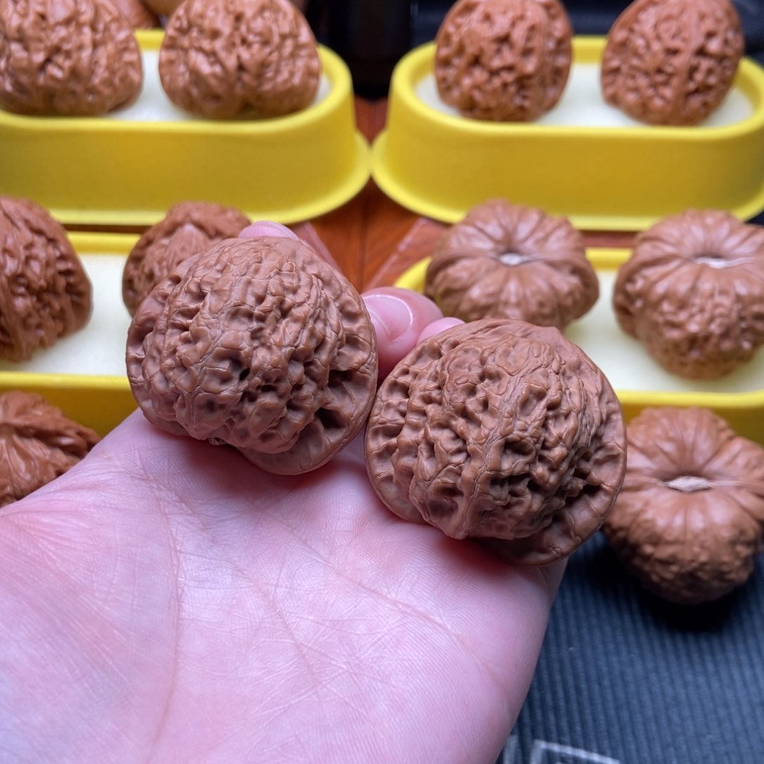 文玩核桃把件全品玉观音