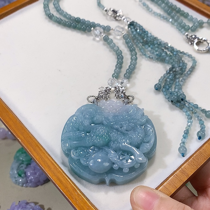 翡翠未镶嵌颈饰翡翠吊坠