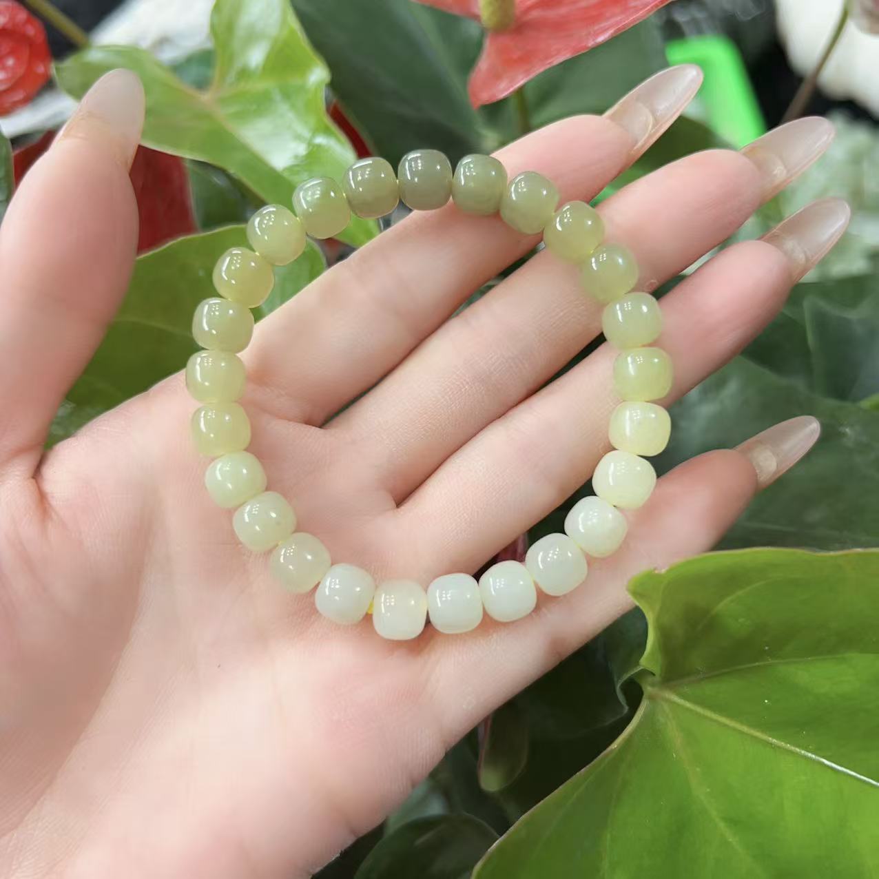 D185 天然和田玉黄口渐变卡8左右老型珠 拍一发一多样性发其一