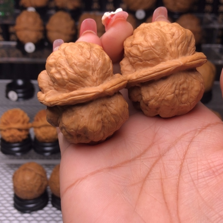 橄榄核把件暖****乡230金蟾疙瘩包