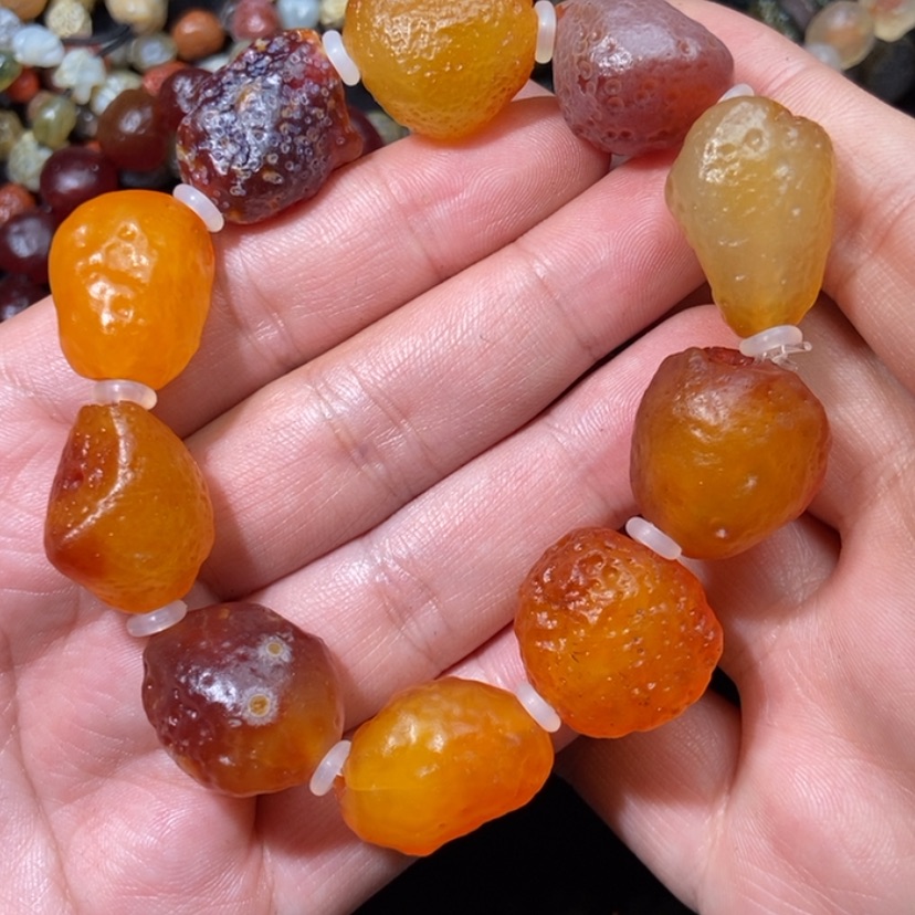 【闪购商品】玛瑙/玉髓项圈合金卍**提